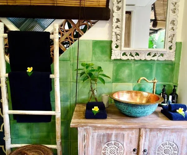 Sebatu Sanctuary Eco-resort リゾート テガララン